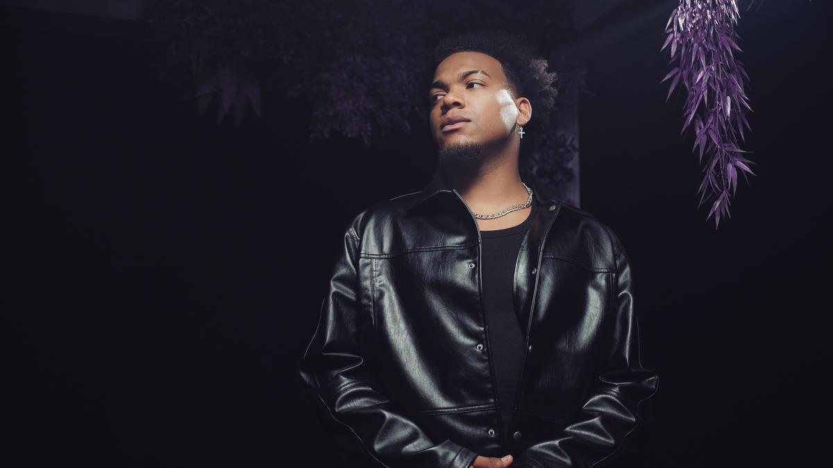 Luis Cortés presenta su primer disco &quot;Corazón Negro&quot;.