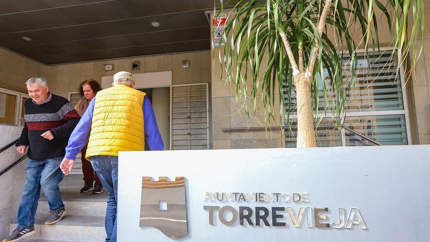El Ayuntamiento de Torrevieja impondrá una tasa a los opositores para asegurar que acuden a las pruebas