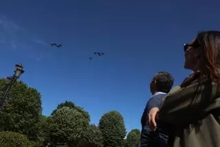 Así se vió el desfile aéreo en Oviedo