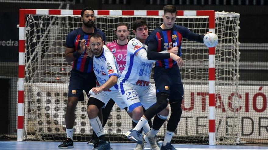 Franceschetti y Ocaña, en el partido en casa contra el Barça.