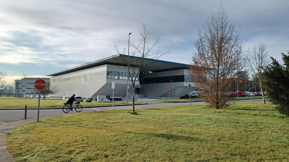 Una de las naves de la compañía Normagrup en el Parque Tecnológico de Asturias, en Llanera.