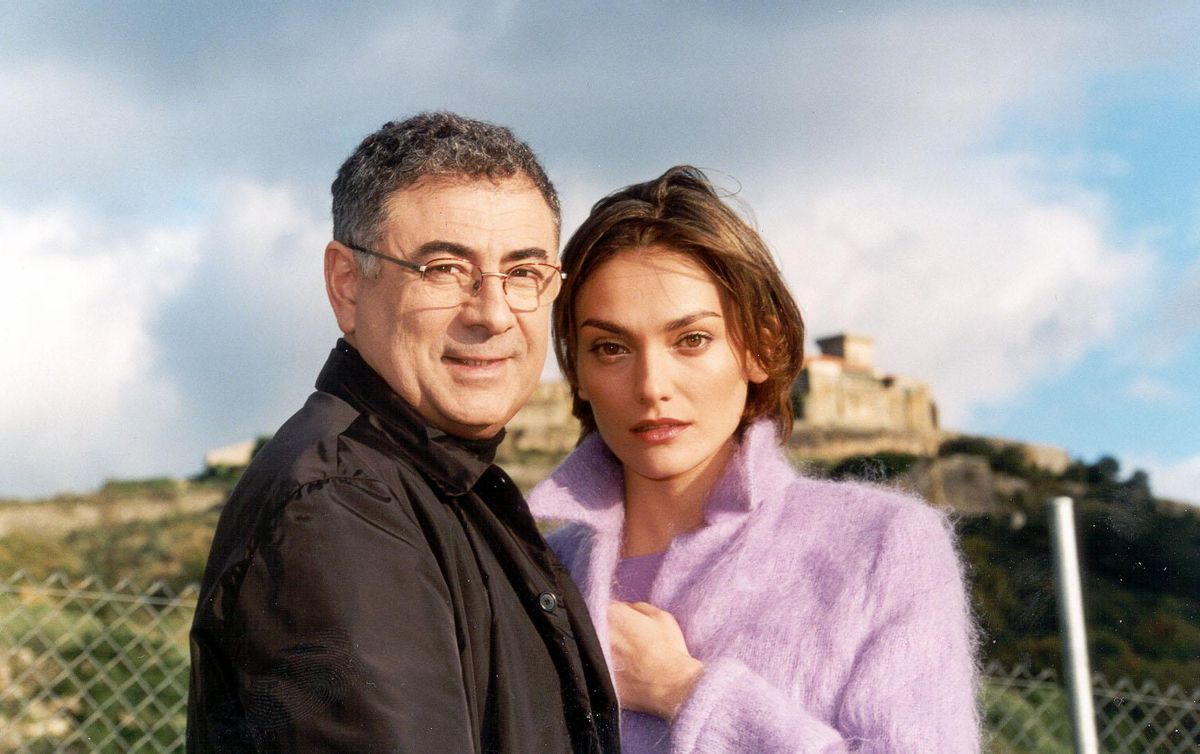 Laura Ponte y el diseñador Roberto Verino, en 2001.