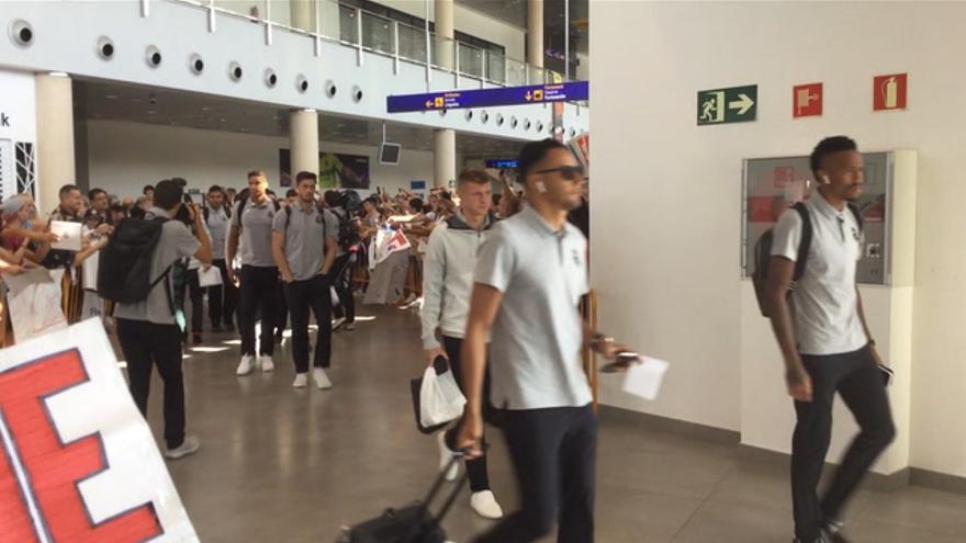 Así ha sido la llegada del Real Madrid al aeropuerto de Castellón