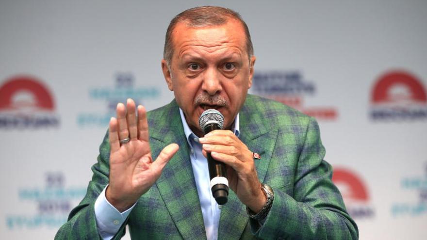 Erdogan, en su último mitin previo a las elecciones turcas.