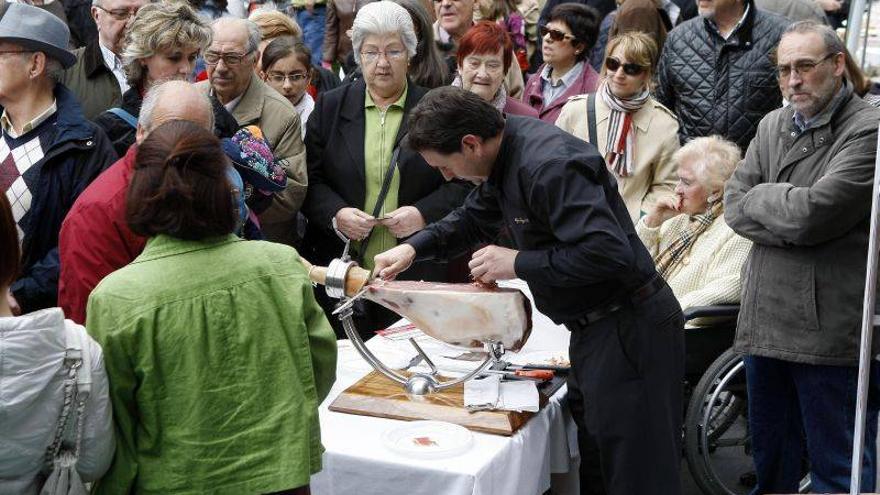 El Matarraña sacó en la plaza sus mejores productos