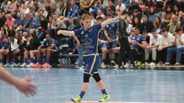 Rajmond Toth en un partido de la pasada temporada en O Gatañal.