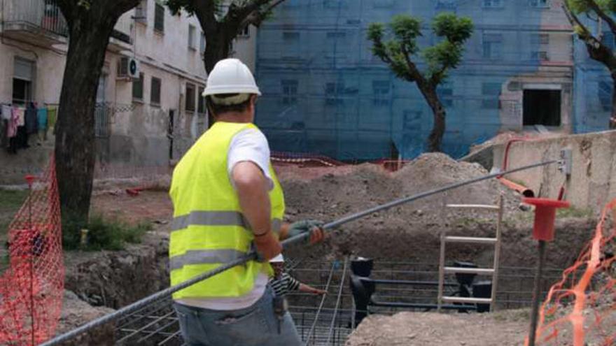 La constructora inicia la reparación de las 88 viviendas del grupo Sant Jordi