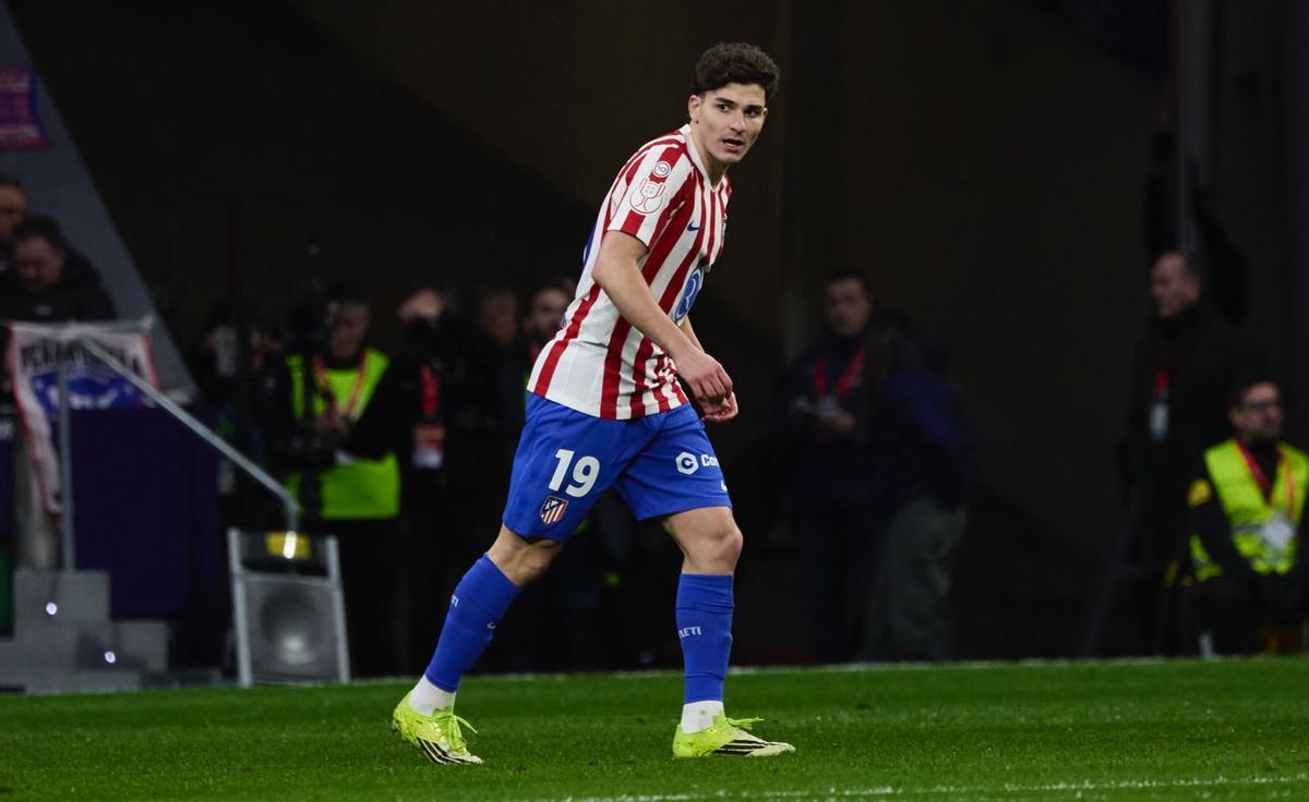 Julián Álvarez, en el partido ante el Barça