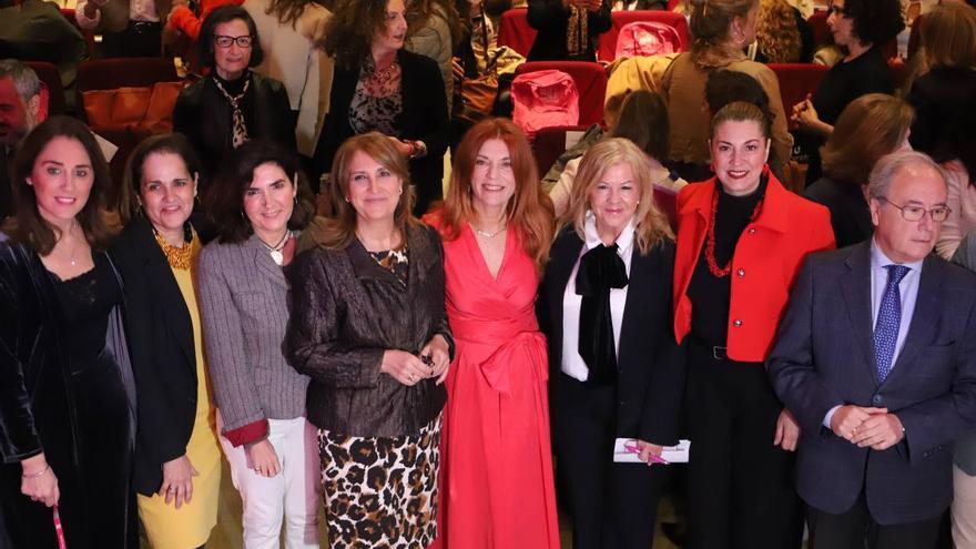 La Junta defiende en Córdoba la necesidad de bajar la tasa de desempleo femenina en Andalucía