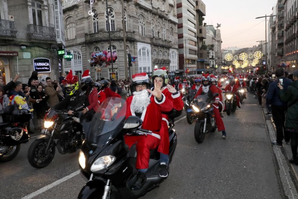 Papanoelada motera de Vigo