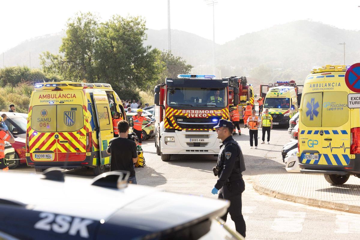 Impresionantes imágenes de los destrozos provocados por la explosión de un piso en Ibiza
