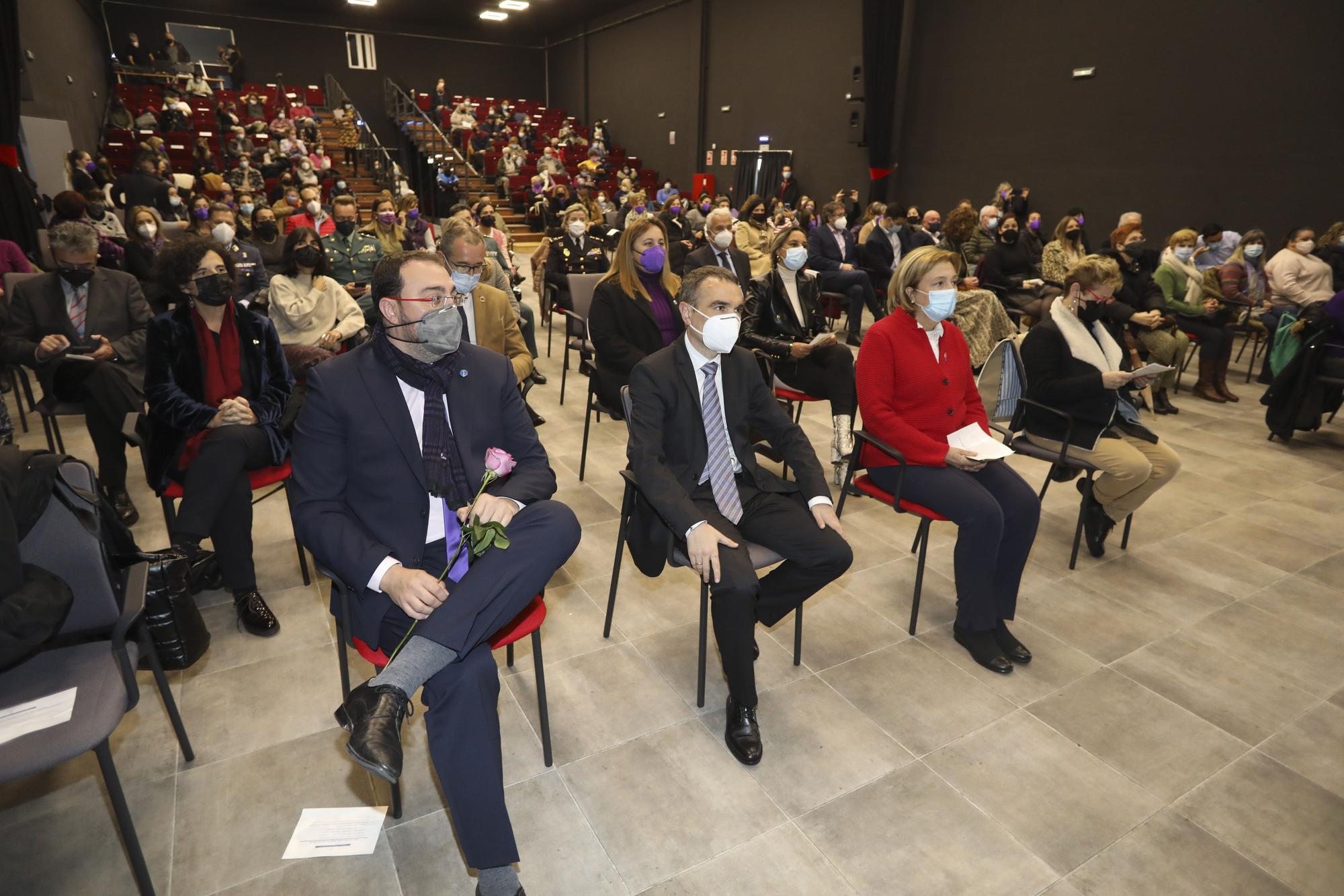 Acto institucional en Corvera en el día contra la violencia que sufren las mujeres