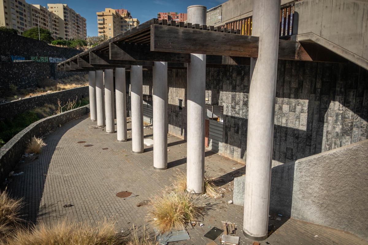 Vecinos del barrio de Salamanca rechazan que se instale un albergue cerca de la calle Diego Crosa.