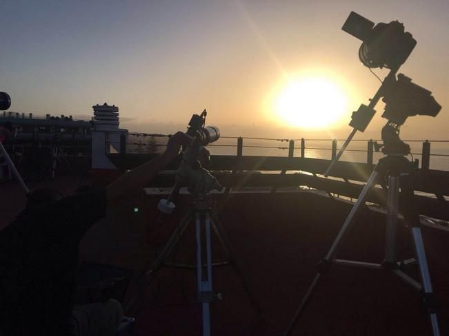 Eclipse anular de Sol, visto desde la Playa del Inglés, Gran Canaria