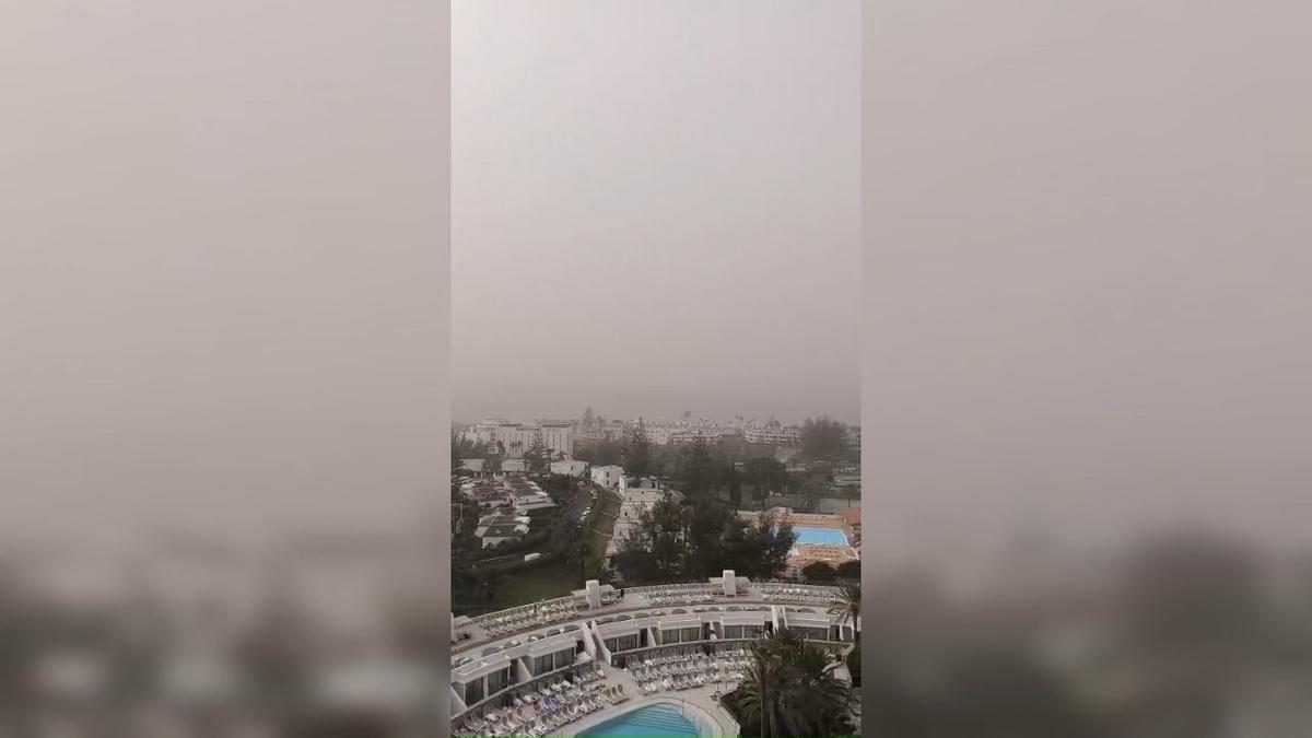 La calima 'engulle' el Sur de Gran Canaria (31/03/2026)