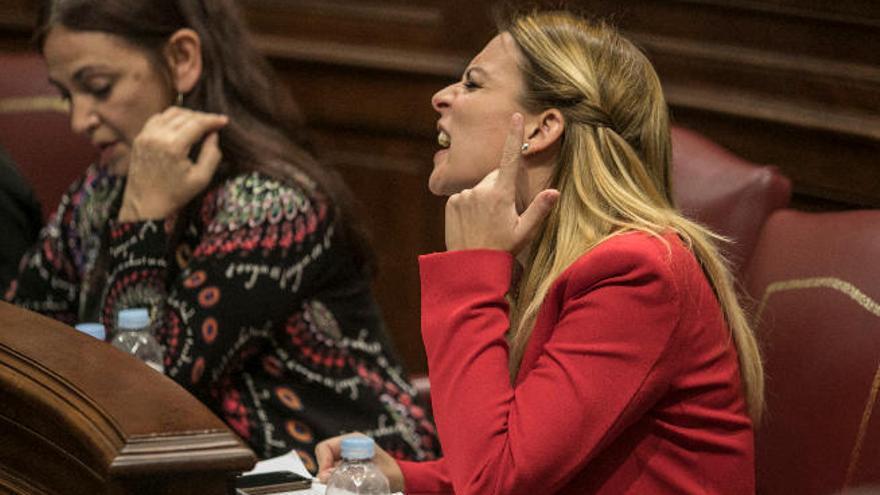 Podemos califica de &quot;gobierno fallido&quot; el ejecutivo en minoría de CC