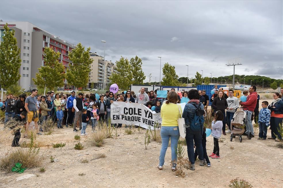 Protesta por el retraso del colegio de Parque Venecia