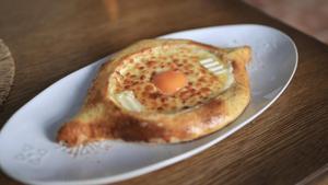 El khachapuri, la estrella de la cocina georgiana.