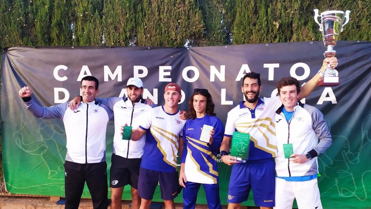 Tenistas del Real Aero Club campeón andaluz.