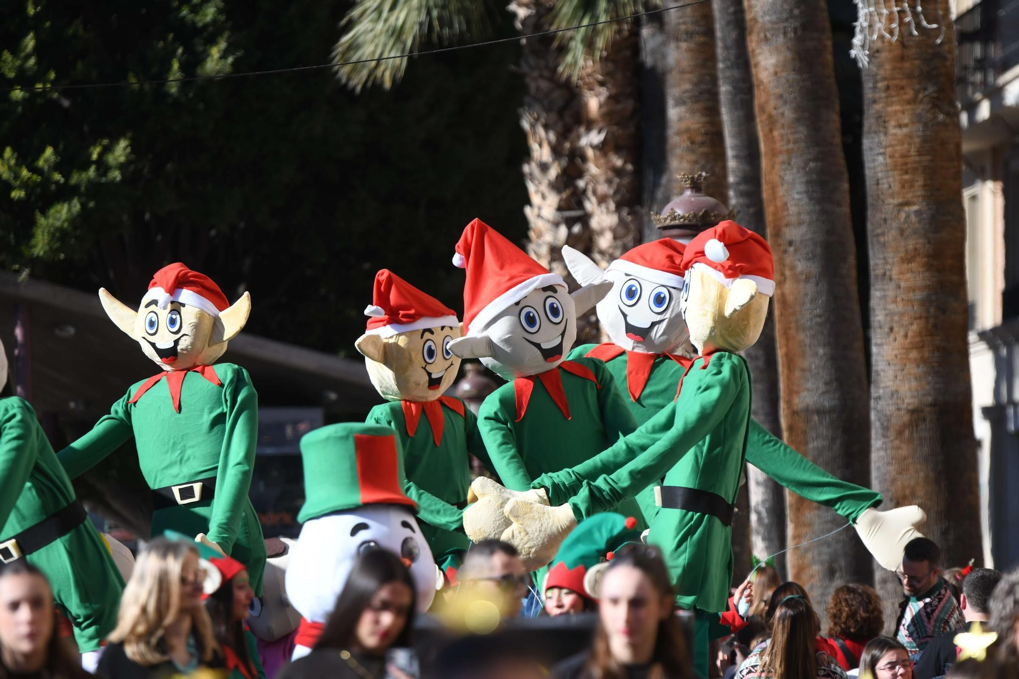 Las mejores imágenes del desfile de Papá Noel en Murcia