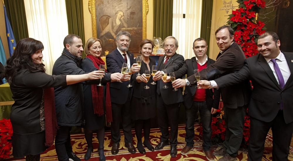 Brindis navideño de los alcaldes asturianos