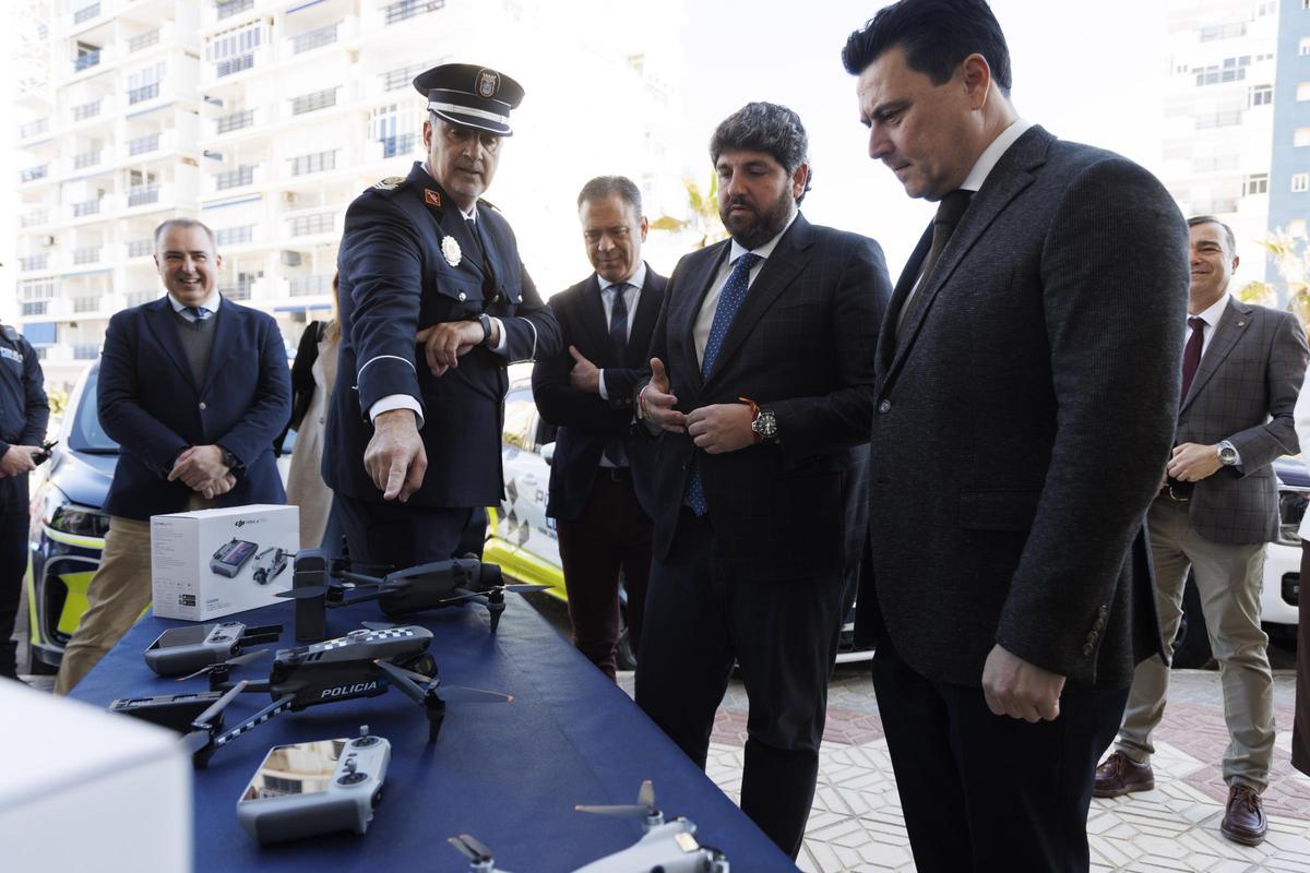 López Miras, este viernes en la inauguración de la comisaría de La Manga