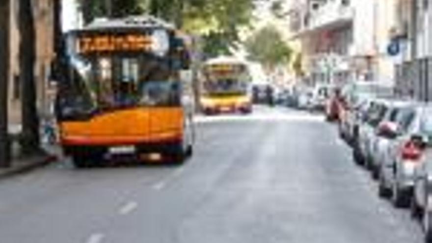Autobusos de la xarxa de línies urbanes de la ciutat de Girona.