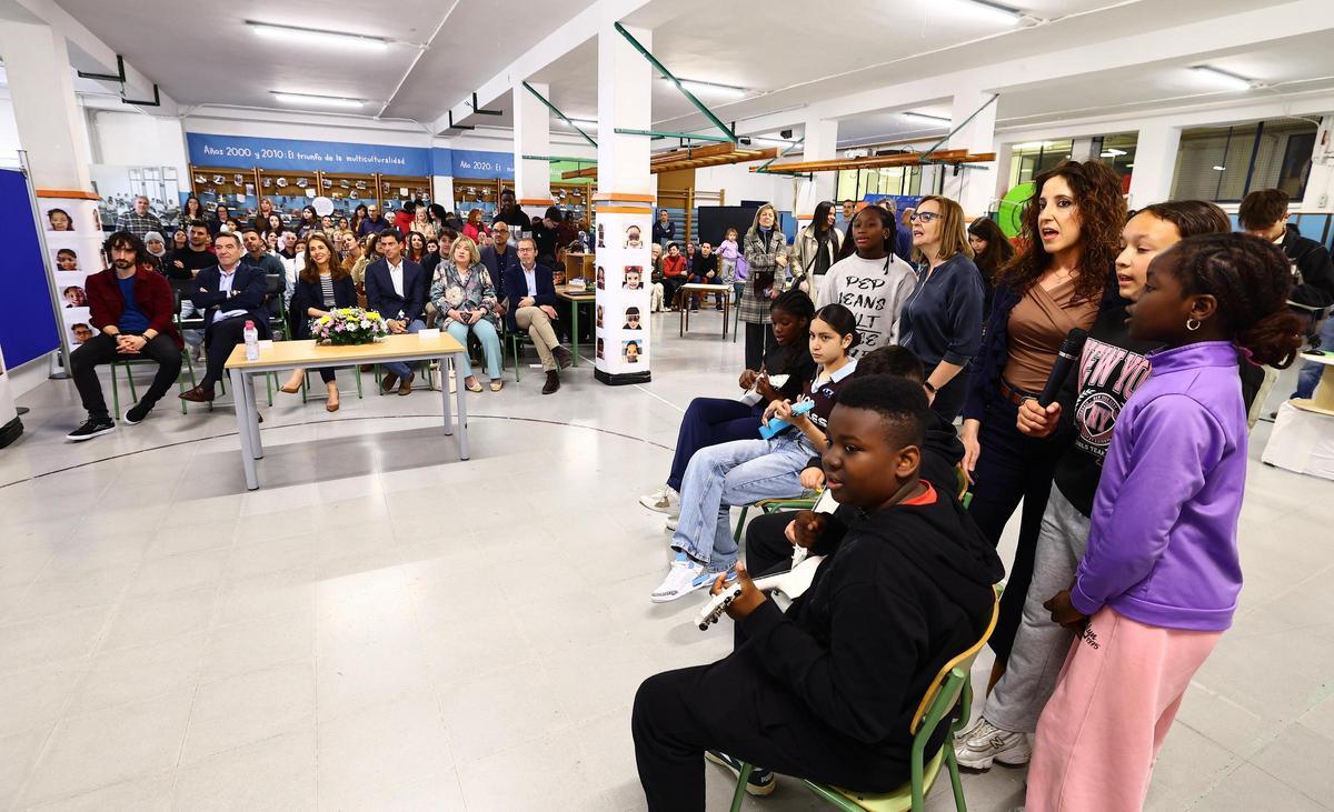 El CEIP Aljafería de Zaragoza cumple 100 años. El CEIP Aljafería de Zaragoza cumple 100 años.