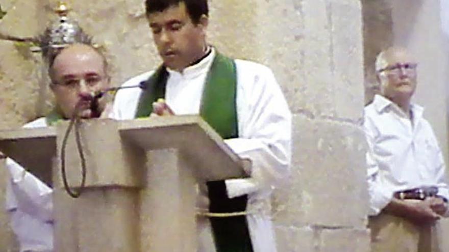 Juan L. Martínez durante el acto, en San Mamed de Guillarei. // A.B./ E.G.