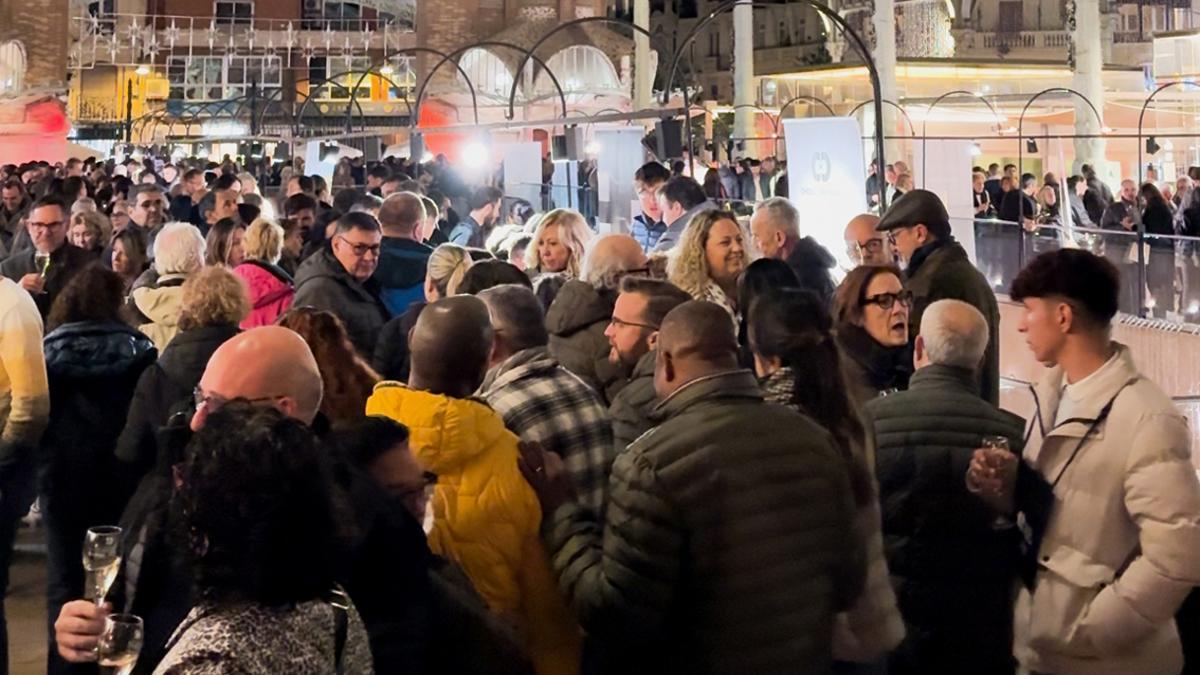 Miles de personas asistieron a las cuatro sesiones de la Feria del Cava Valenciano.