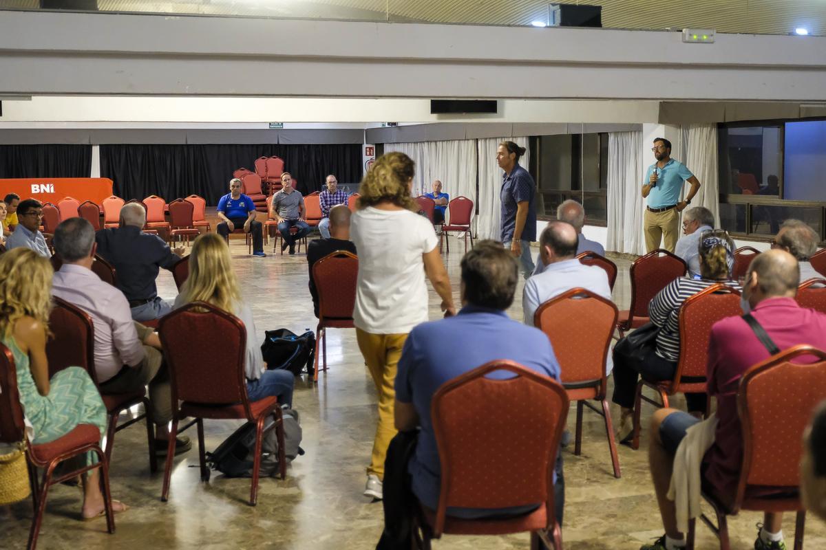 Reunión de socios del CN Metropole con el administador concursal