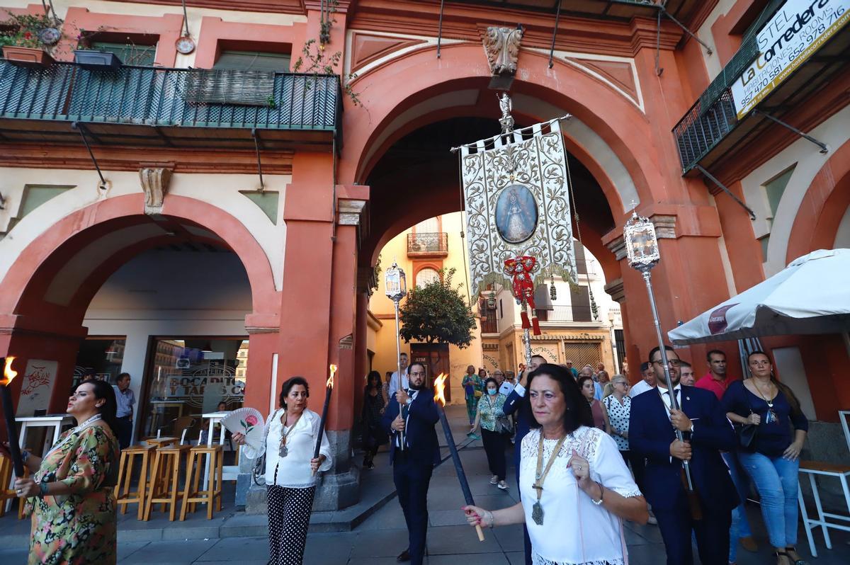 Rosario Vespertino de la Hermandad del Rocío Rosario Vespertino de la Hermandad del Rocío