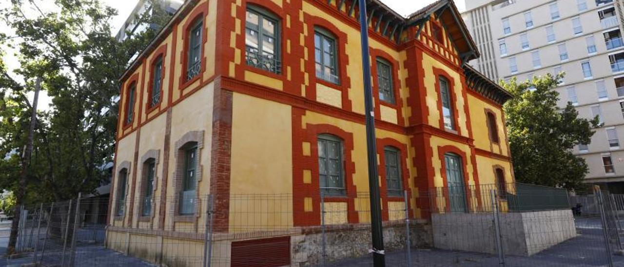 La Casa del Director de la Azucarera, en el barrio Jesús, cuenta con más de 200 metros de espacio que no se usaban.