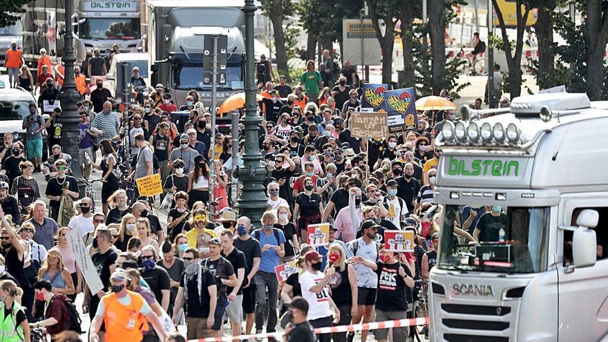 Protesta a Alemanya per les mesures contra la covid-19.