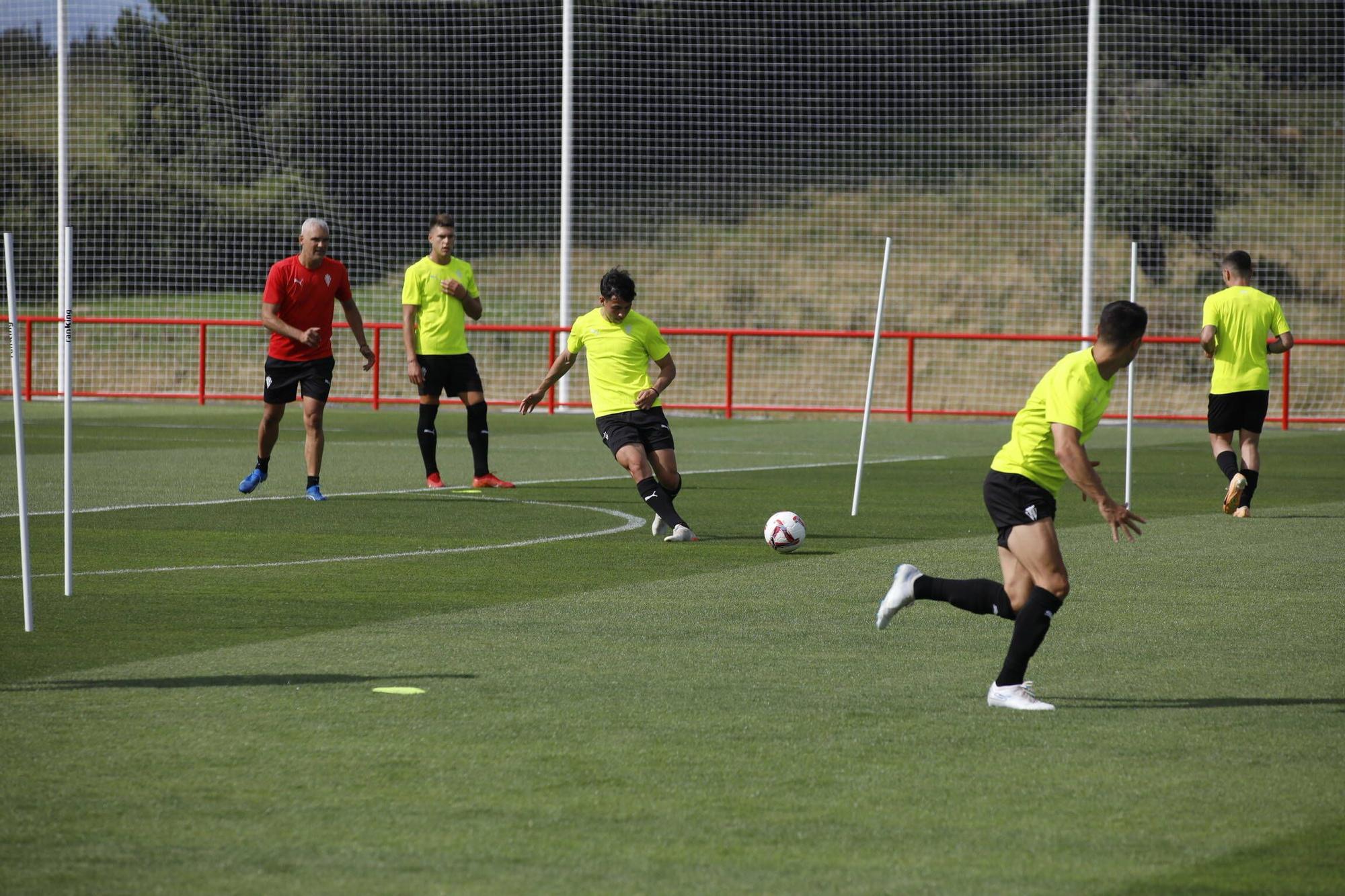 Así fue el primer entrenamiento de la era Albés en el Sporting (en imágenes)