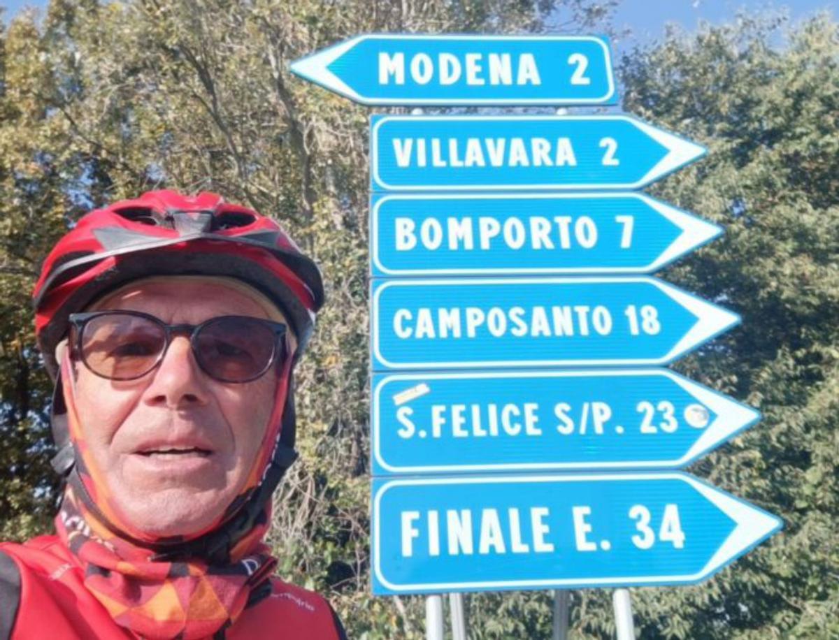 Eladio en una parada de su ruta, en Italia. | E. Paz