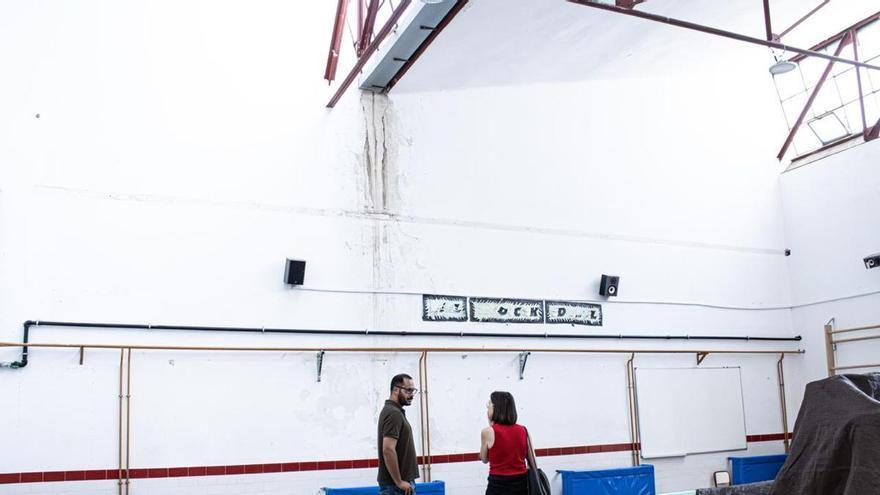 De toldos roídos a falta de gimnasio en el colegio Candalix de Elche: Compromís exige mejoras