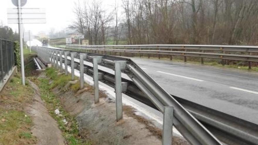 L&#039;alcalde considera perillós travessar el pont a peu