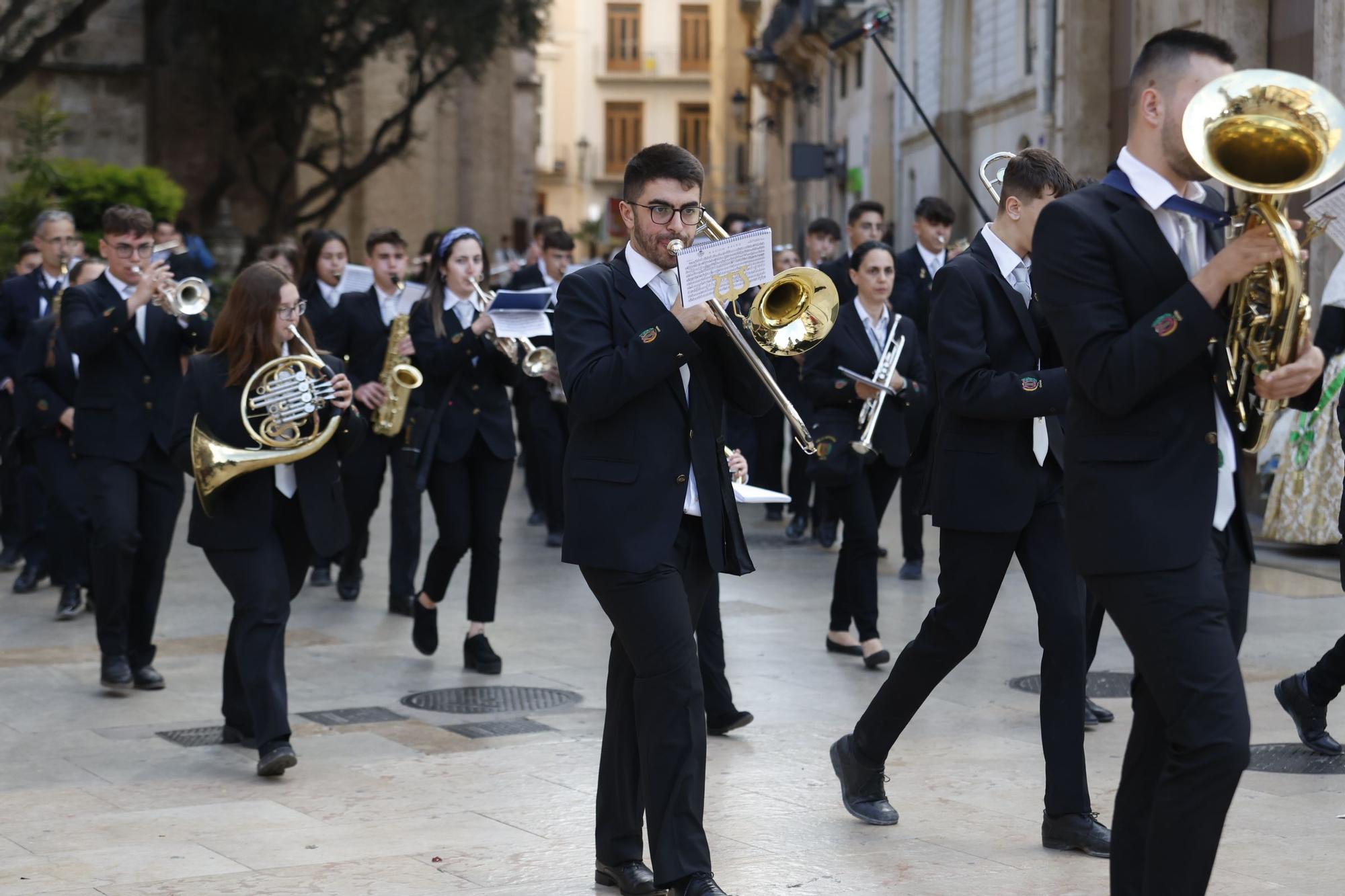 Fallas 2023 | Antología de músicos en la Ofrenda del día 17