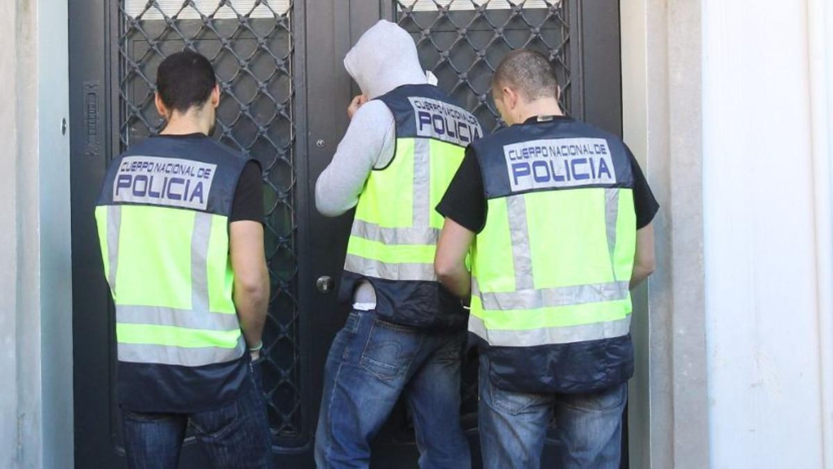 Imagen de archivo de agentes de la UDEF