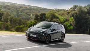 El nuevo Cupra Born VZ es ágil y dinámico.