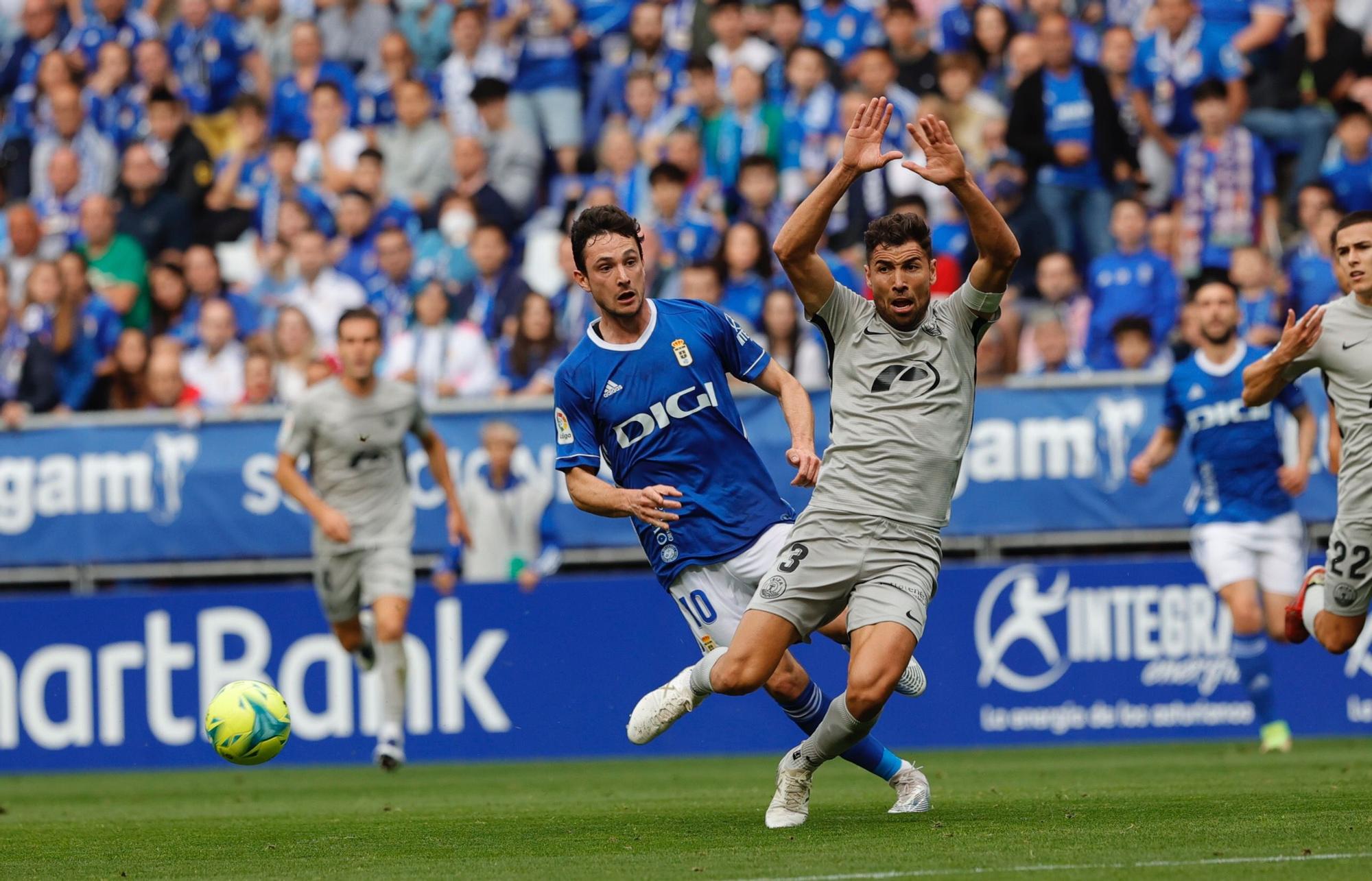 El partido del Oviedo ante el Ibiza, en imágenes