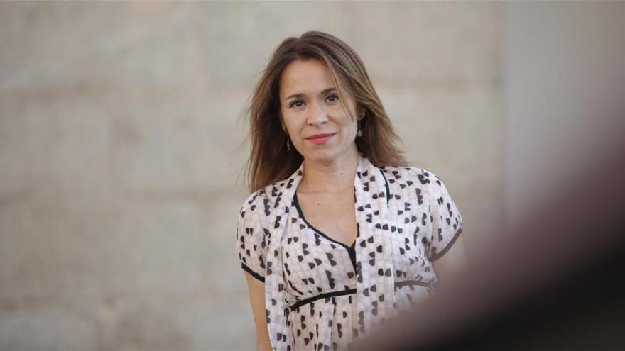 Belén Fernández, miembro de la ejecutiva federal del PSOE: «Mejor la bicefalia a que la misma persona dirija el partido y la presidencia de la Junta»