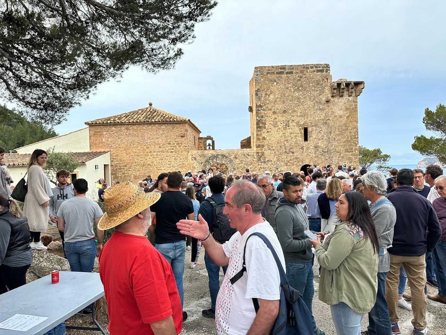 Los ‘pancaritats’ ponen la guinda a la Semana Santa