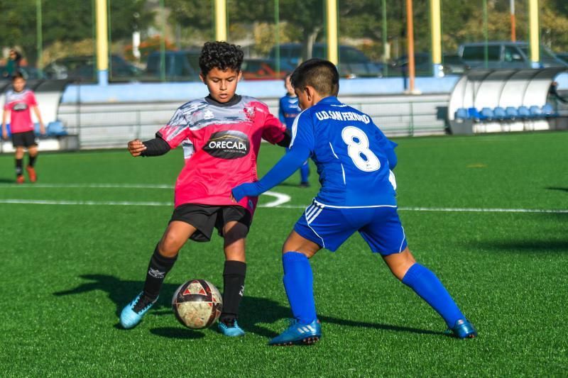 25-01-20  DEPORTES. CAMPOS DE FUTBOL DE LA ZONA DEPORTIVA DEL PARQUE SUR EN  MASPALOMAS. MASPALOMAS. SAN BARTOLOME DE TIRAJANA.  San Fernando de Maspalomas - Gariteño (Benjamines).  Fotos: Juan Castro.  | 25/01/2020 | Fotógrafo: Juan Carlos Castro