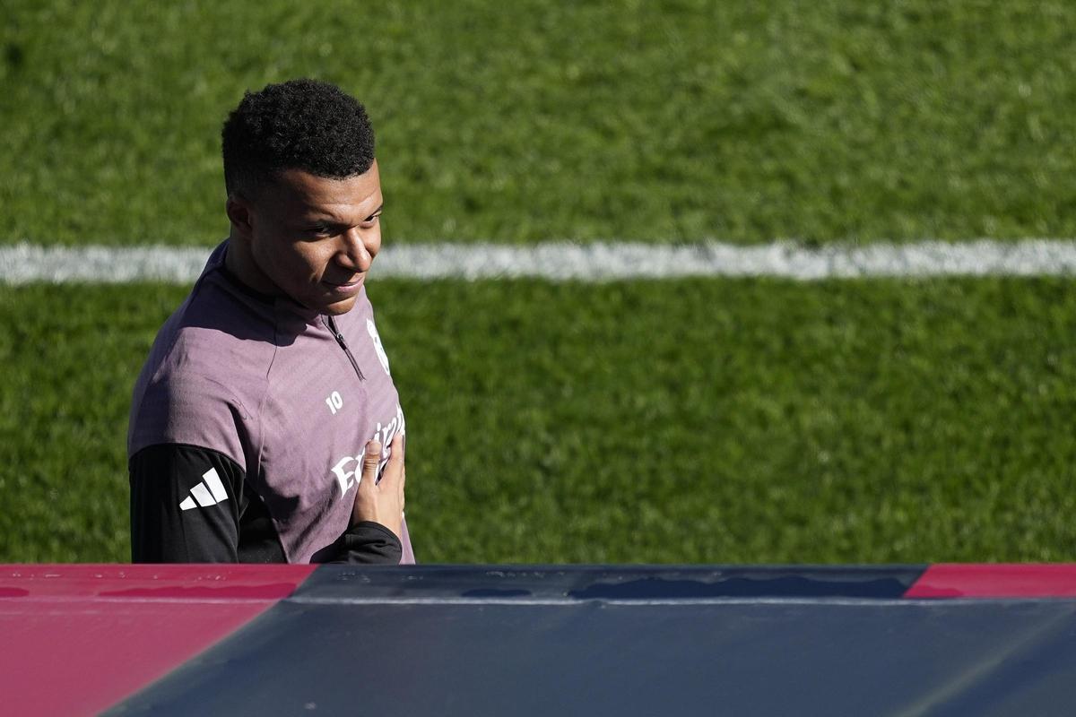 Mbappé no té trencament  i serà al clàssic