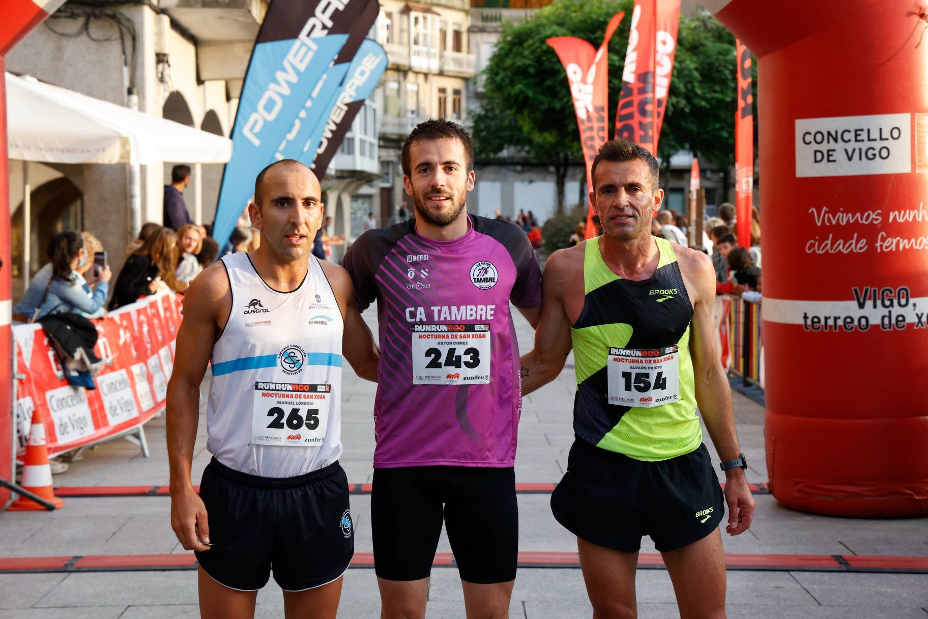 Una carrera con sardina y pan como premios