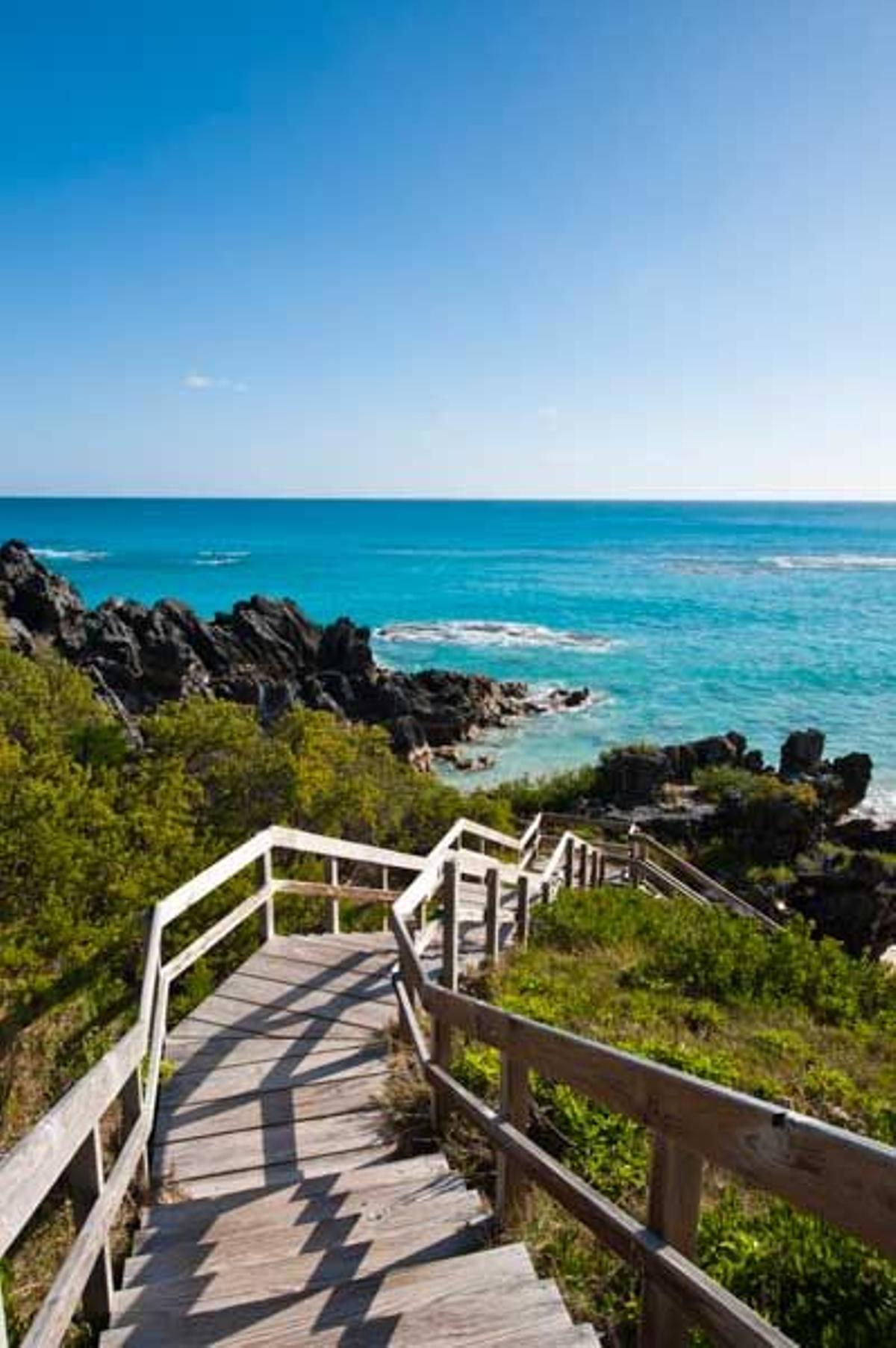 El parque de Church Bay acaba en una pequeña playa ideal para los amantes del snorkel. Se encuentra en Southampton parish, en la isla de Hamilton.