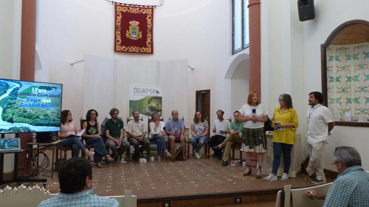 La alcaldesa, Esperanza Caro de la Barrera, durante su intervención en el foro.