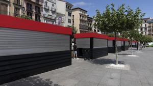 Barras y escenario de la Plaza del Castillo